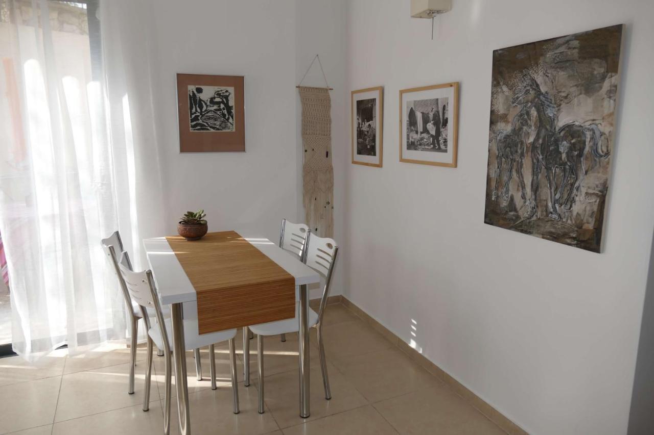 בית האומנים Artist Home Neve Ilan Kültér fotó